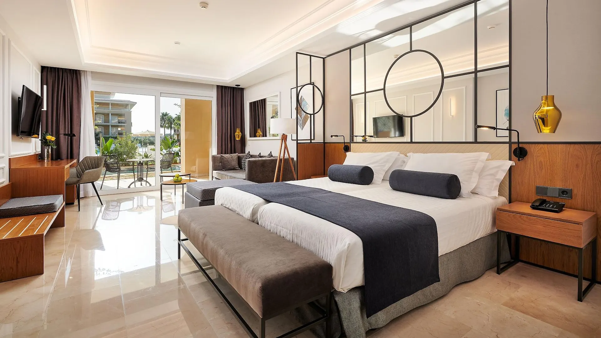 Grupotel Playa De Palma Suites & Spa Hotel