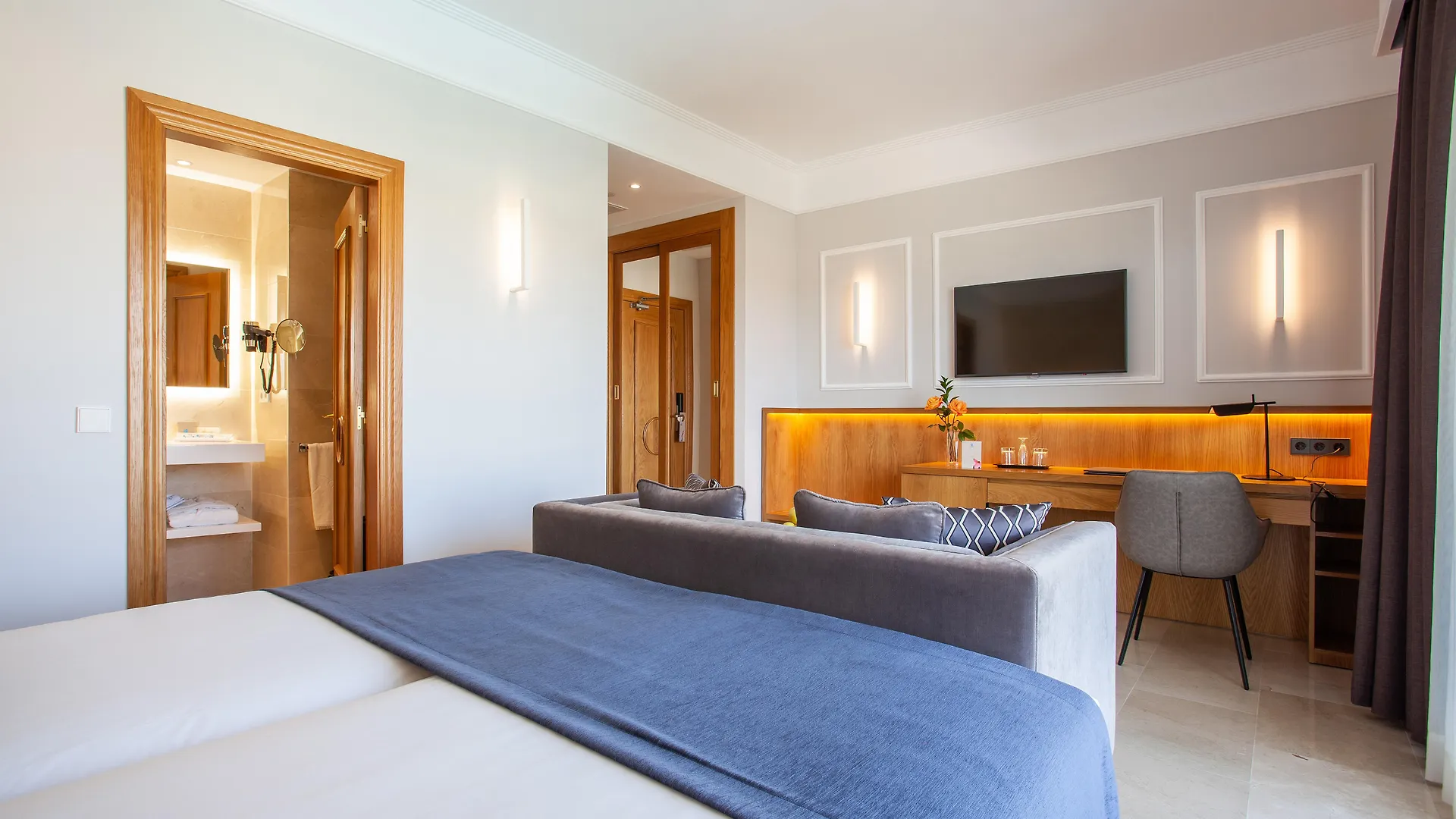 Grupotel Playa De Palma Suites & Spa Отель